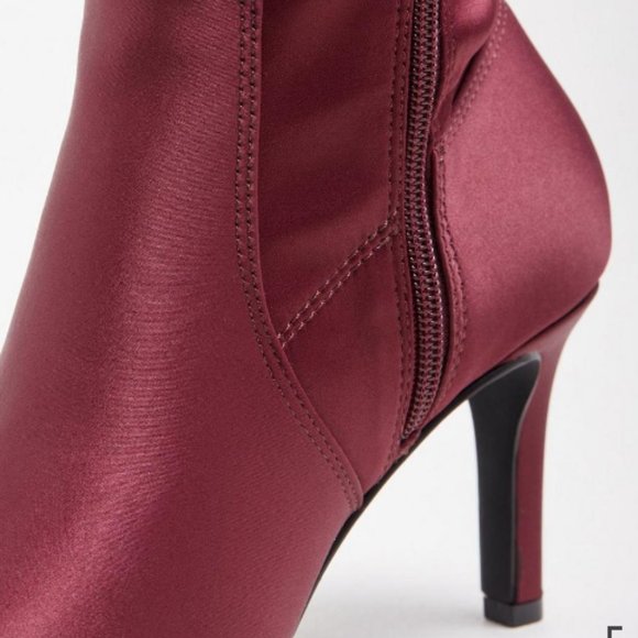 Torrid Over The Knee Heel Boot (WW) Size 11 - Picture 7 of 10